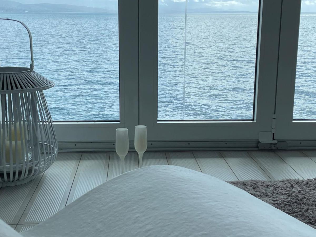 Apartamento First Row To The Sea Opatija Exterior foto